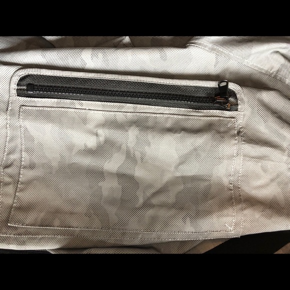 EFM - Engineered for Motion - Crosby Bomber NWT - Picture 4 of 4